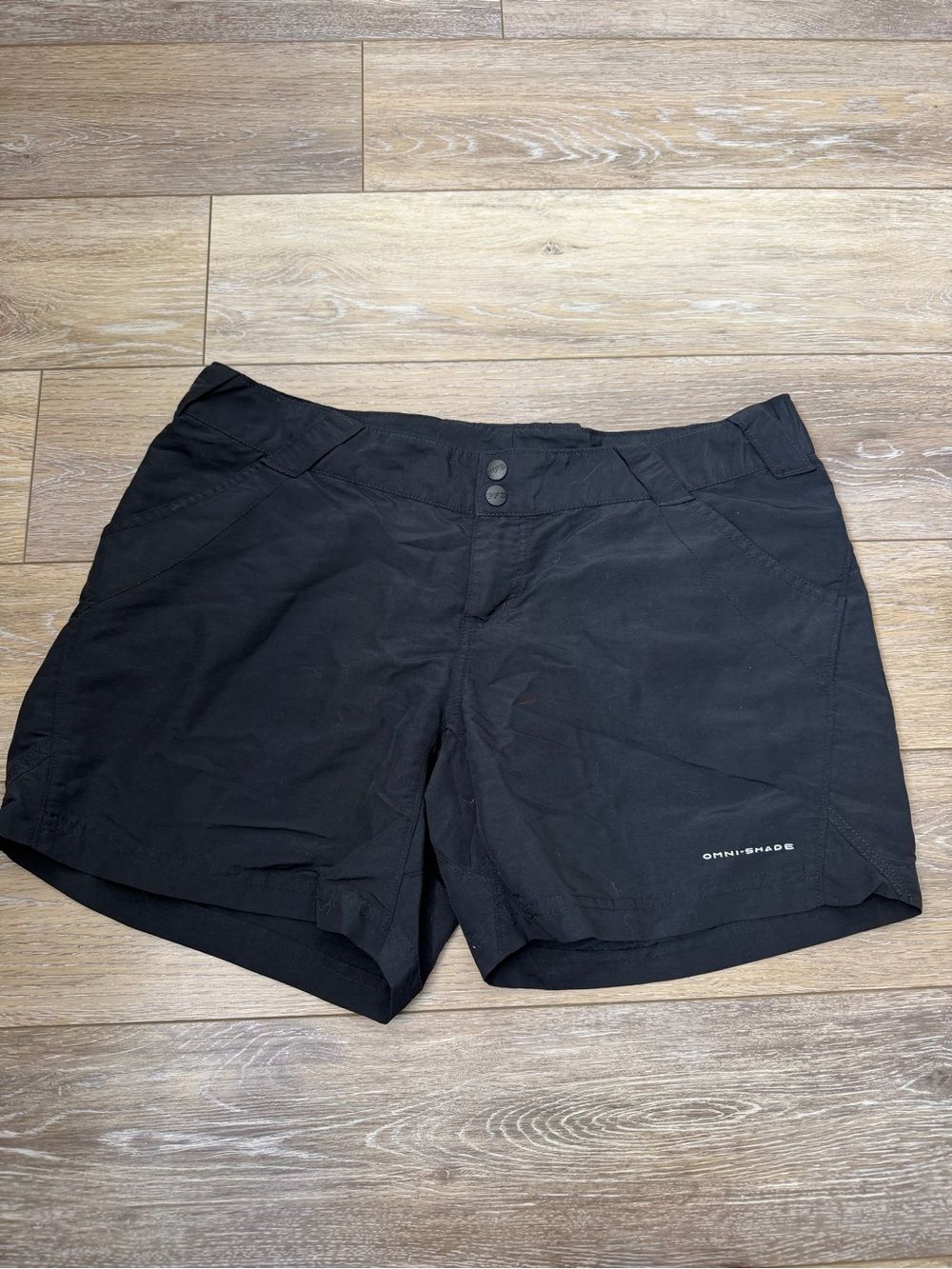 Columbia Black Omni-Shade Women's Cargo Shorts